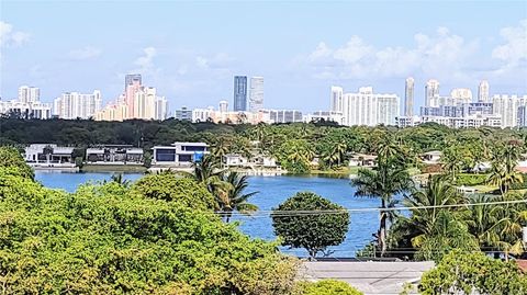 1780 NE 191st St 704-2 Miami FL 33179