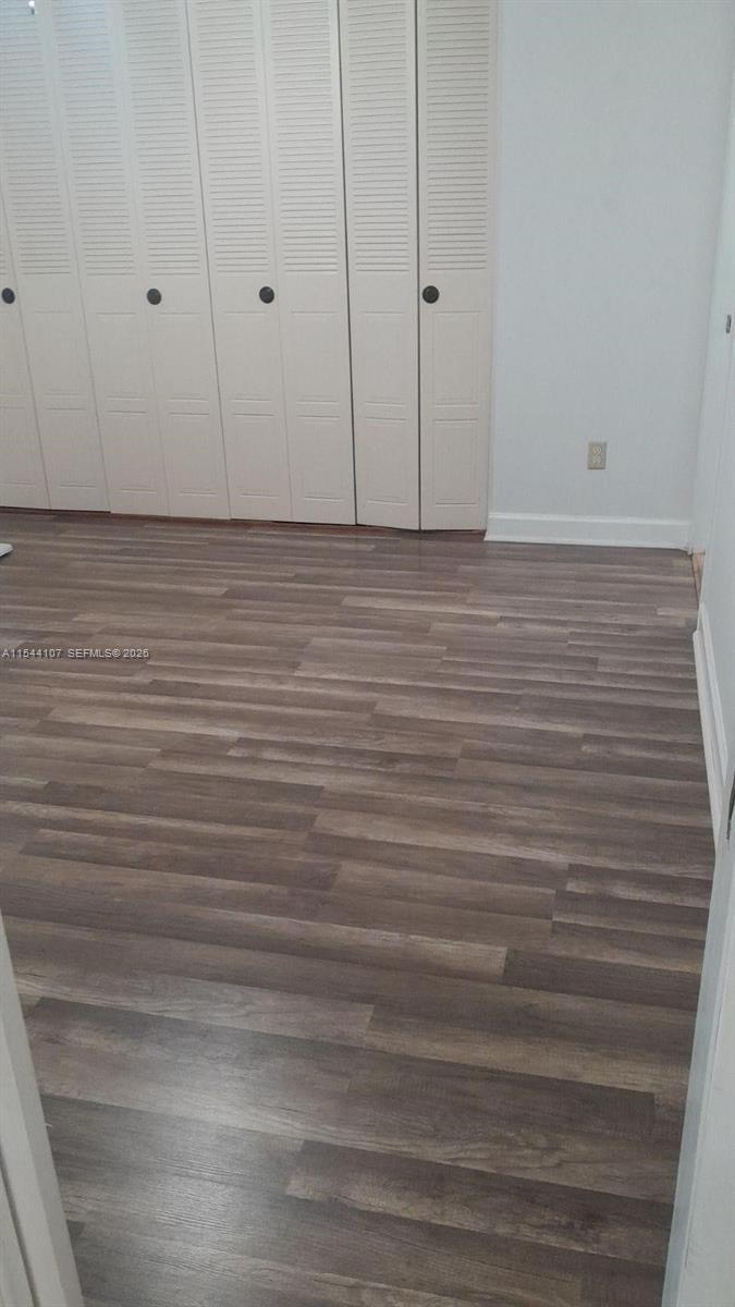 CRESTHAVEN CONDO TOWNHOME - Residential