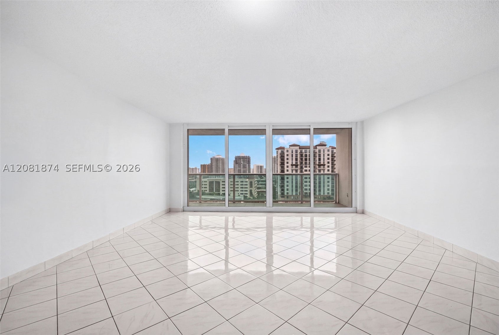 100 Bayview Dr 1428