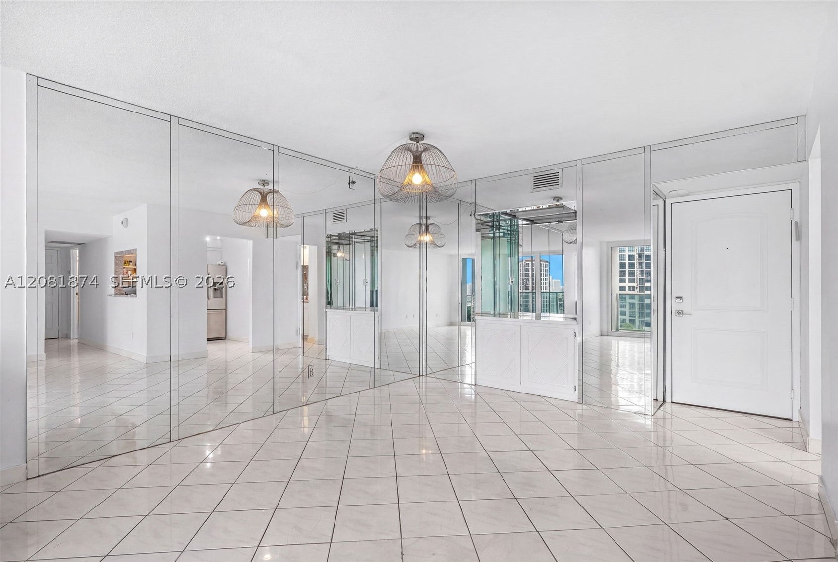 100 Bayview Dr 1428