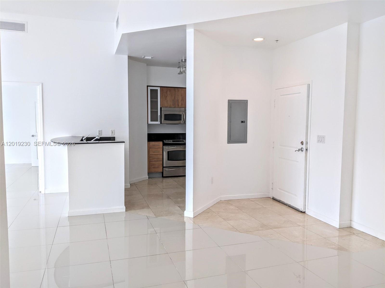 7910 Harbor Island Dr 504