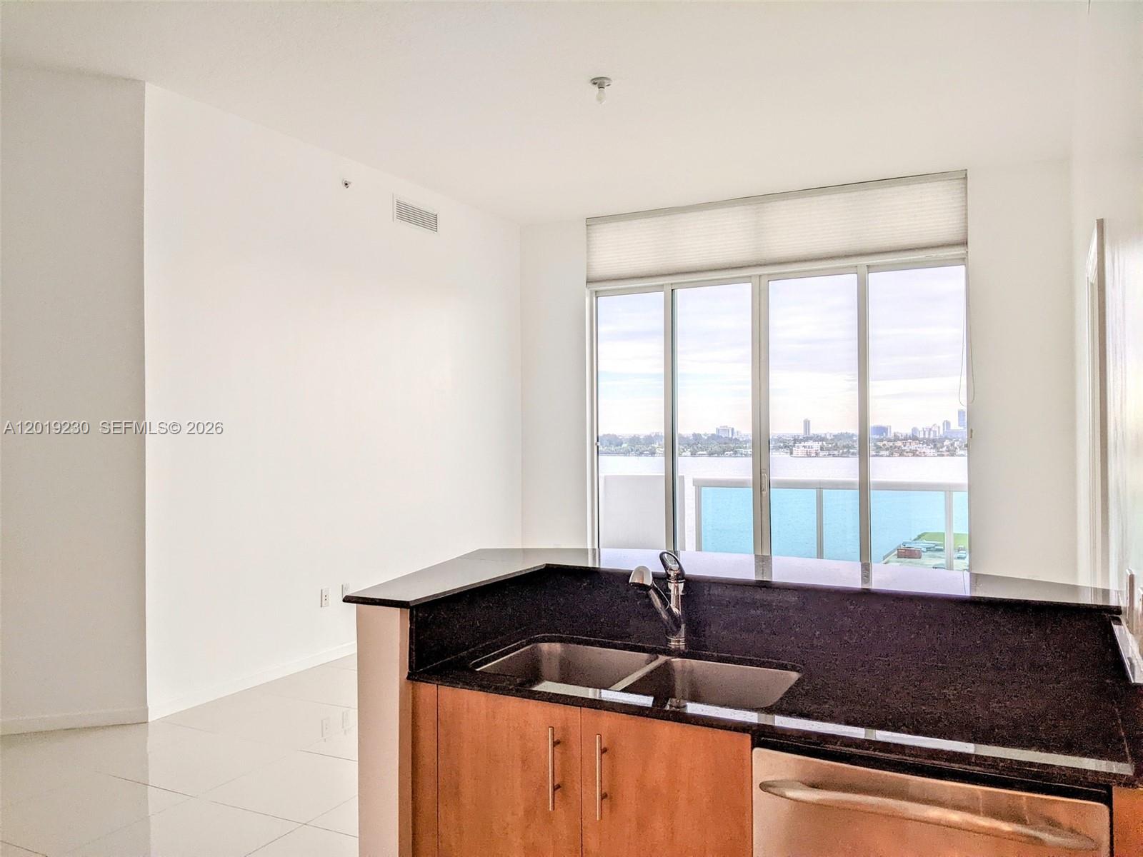 360 CONDO B - Residential