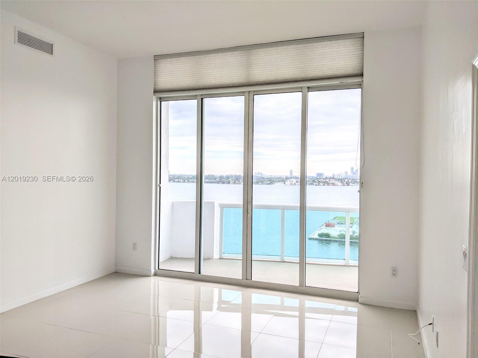 360 CONDO B - Residential
