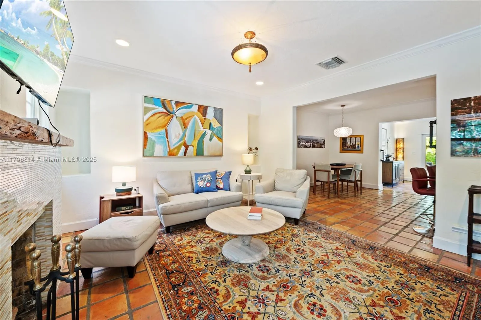 Miami, Florida 33133, United States, 3 Bedrooms Bedrooms, ,2 BathroomsBathrooms,Residential,Active,123262