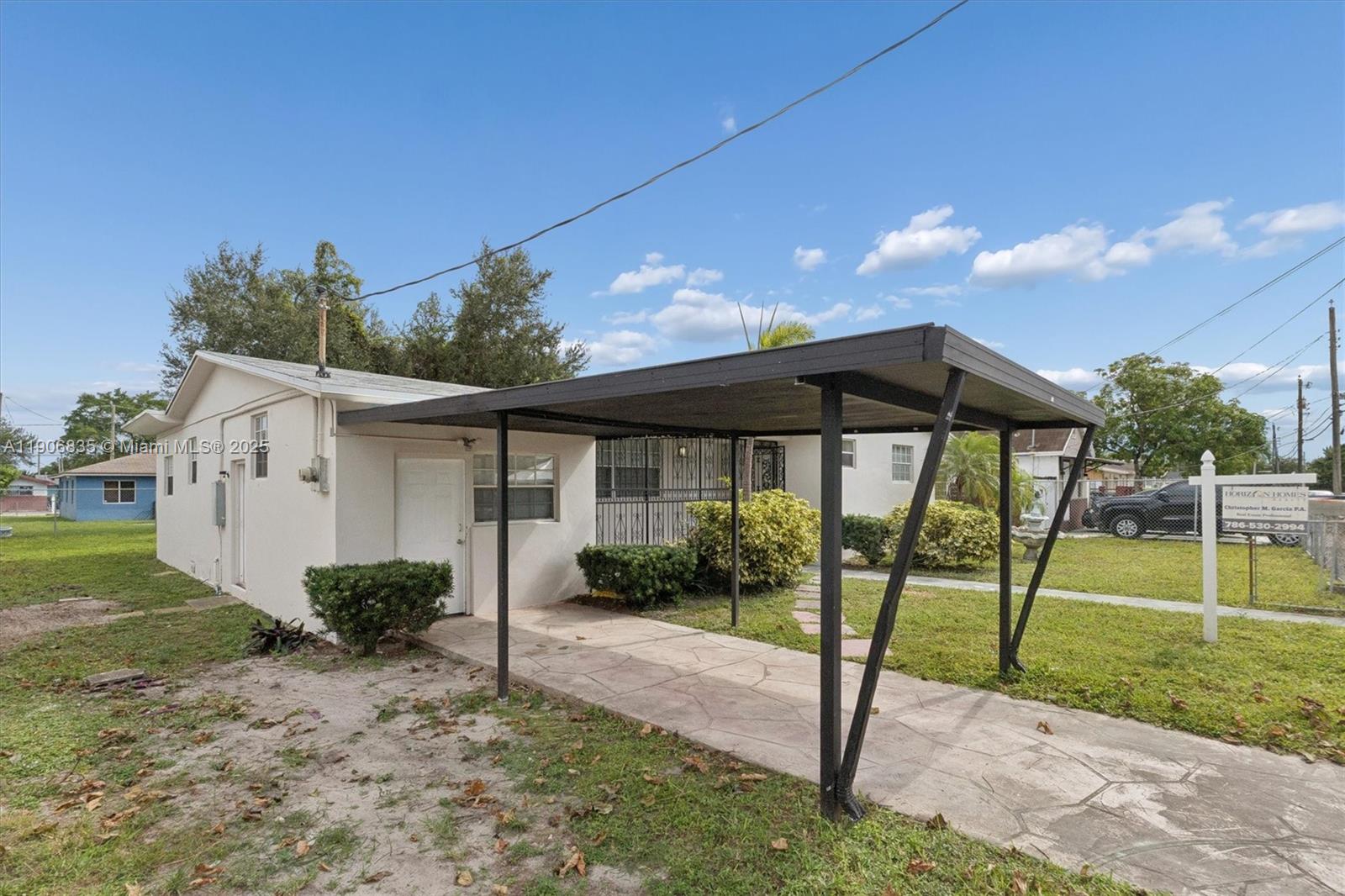 OAKLAND PARK - Residential