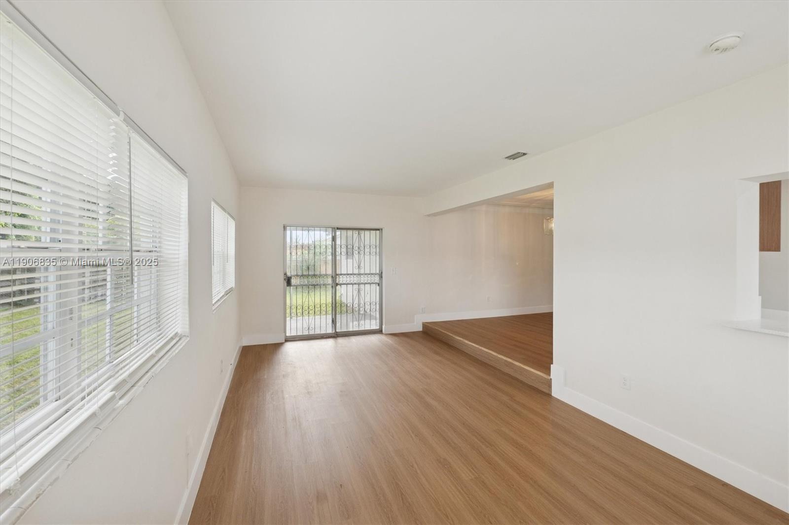 OAKLAND PARK - Residential