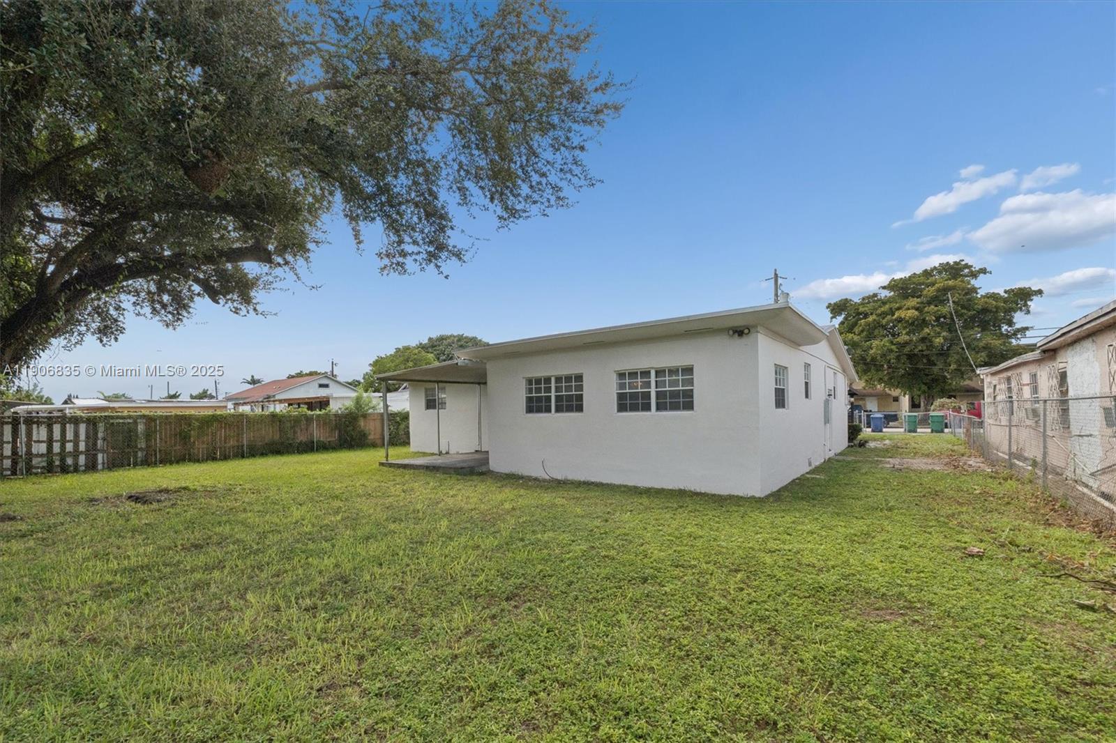OAKLAND PARK - Residential