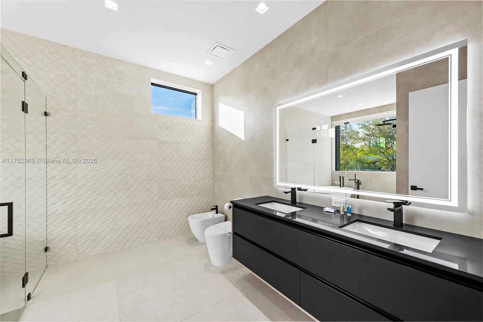OJUS SUB - Residential Lease