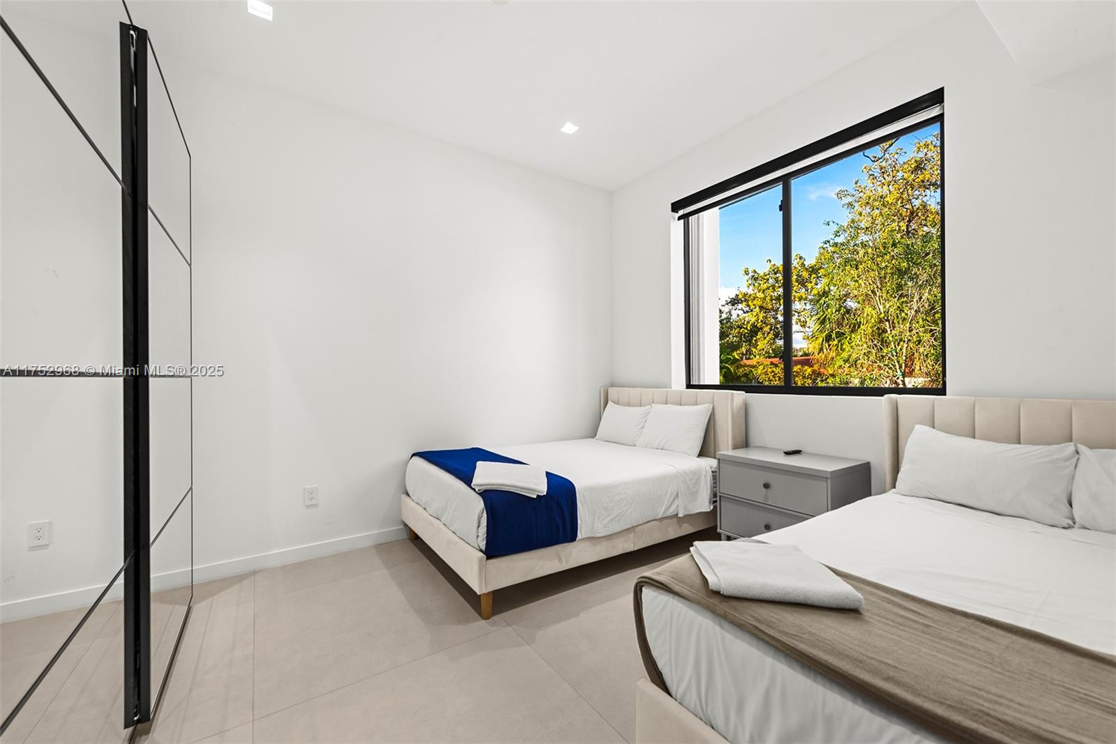 OJUS SUB - Residential Lease
