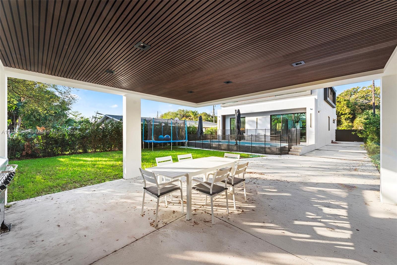 OJUS SUB - Residential Lease