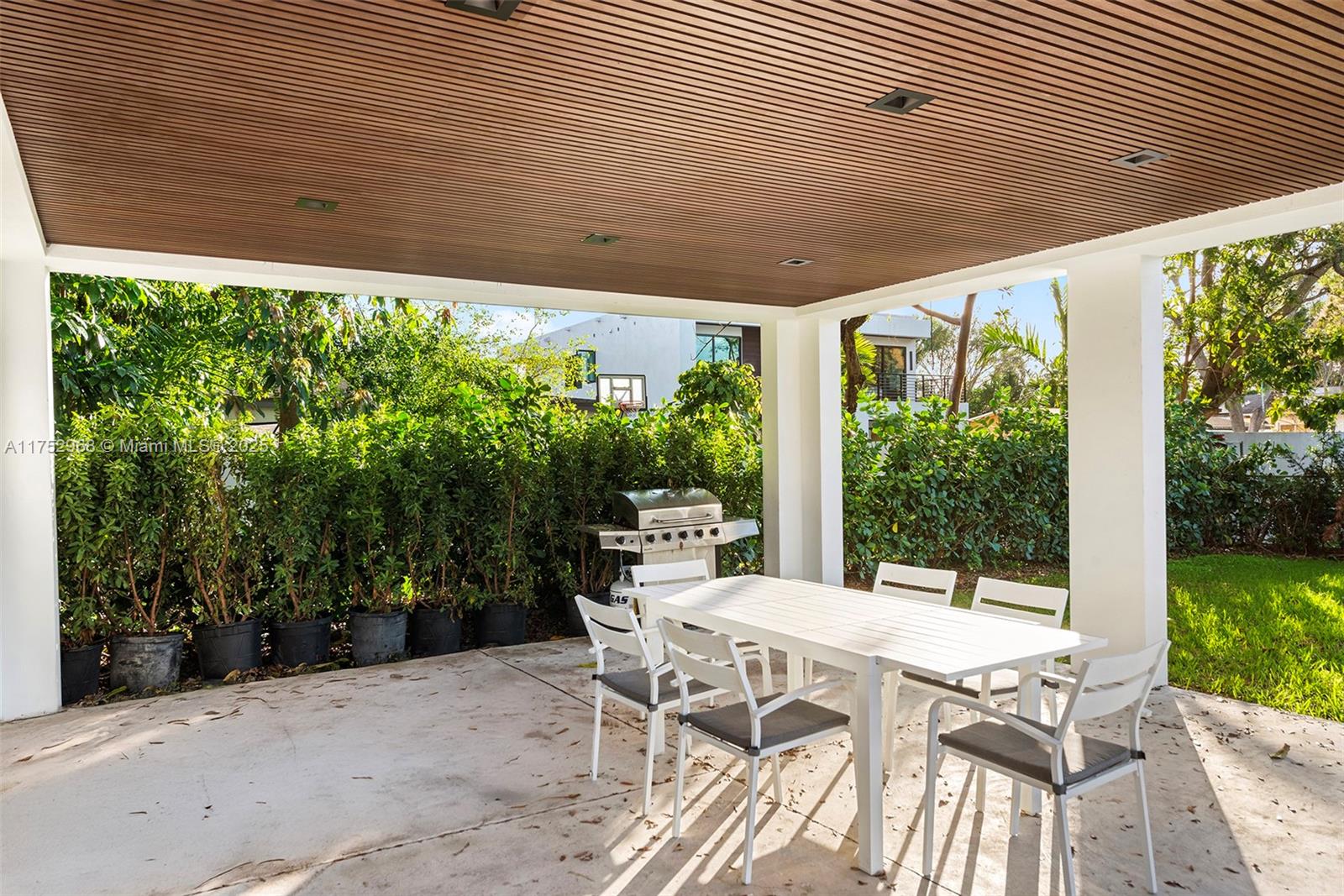 OJUS SUB - Residential Lease