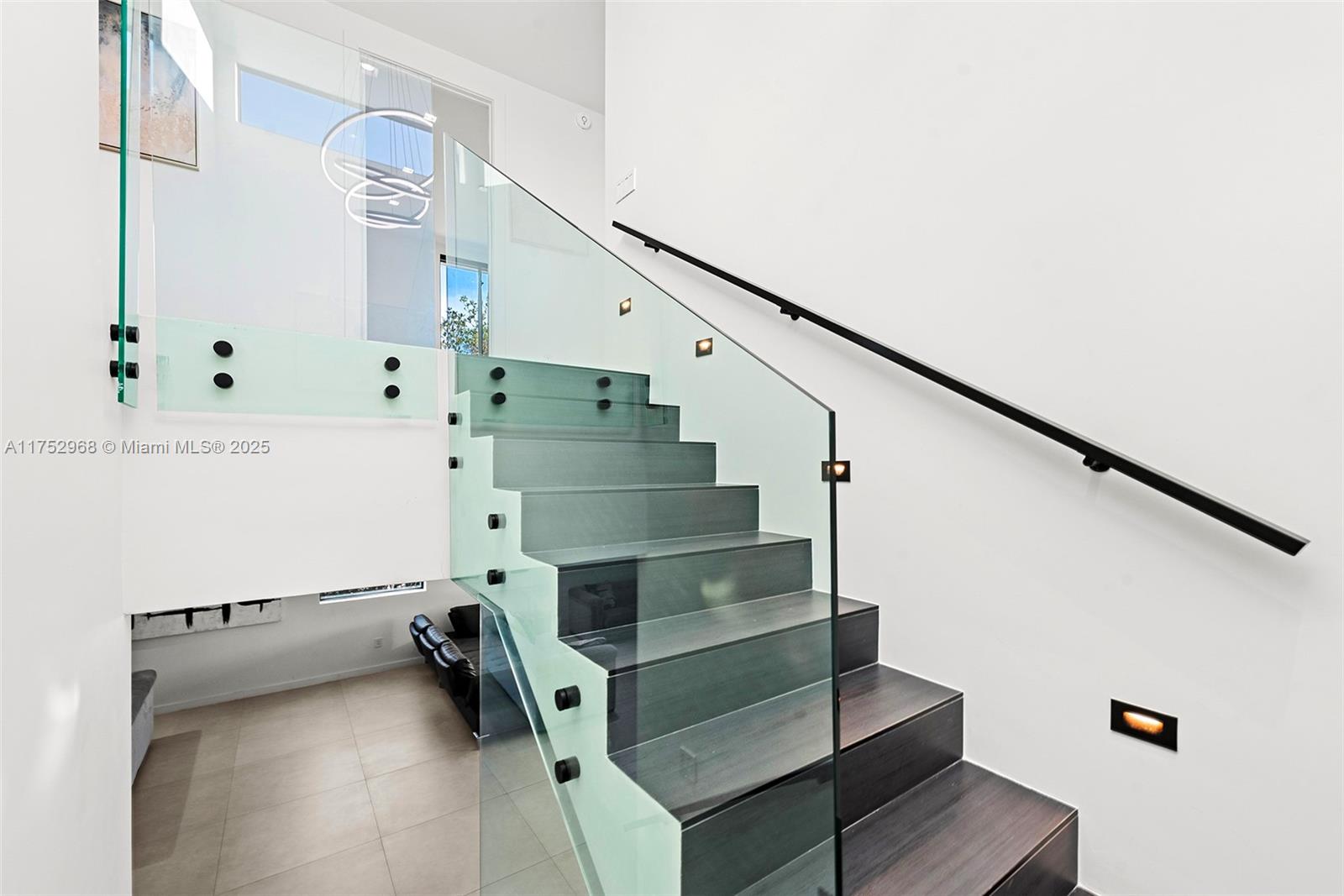 OJUS SUB - Residential Lease