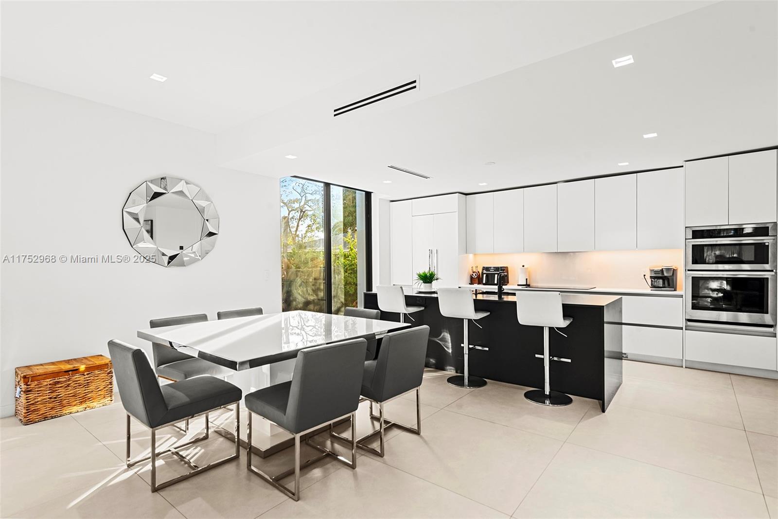 OJUS SUB - Residential Lease