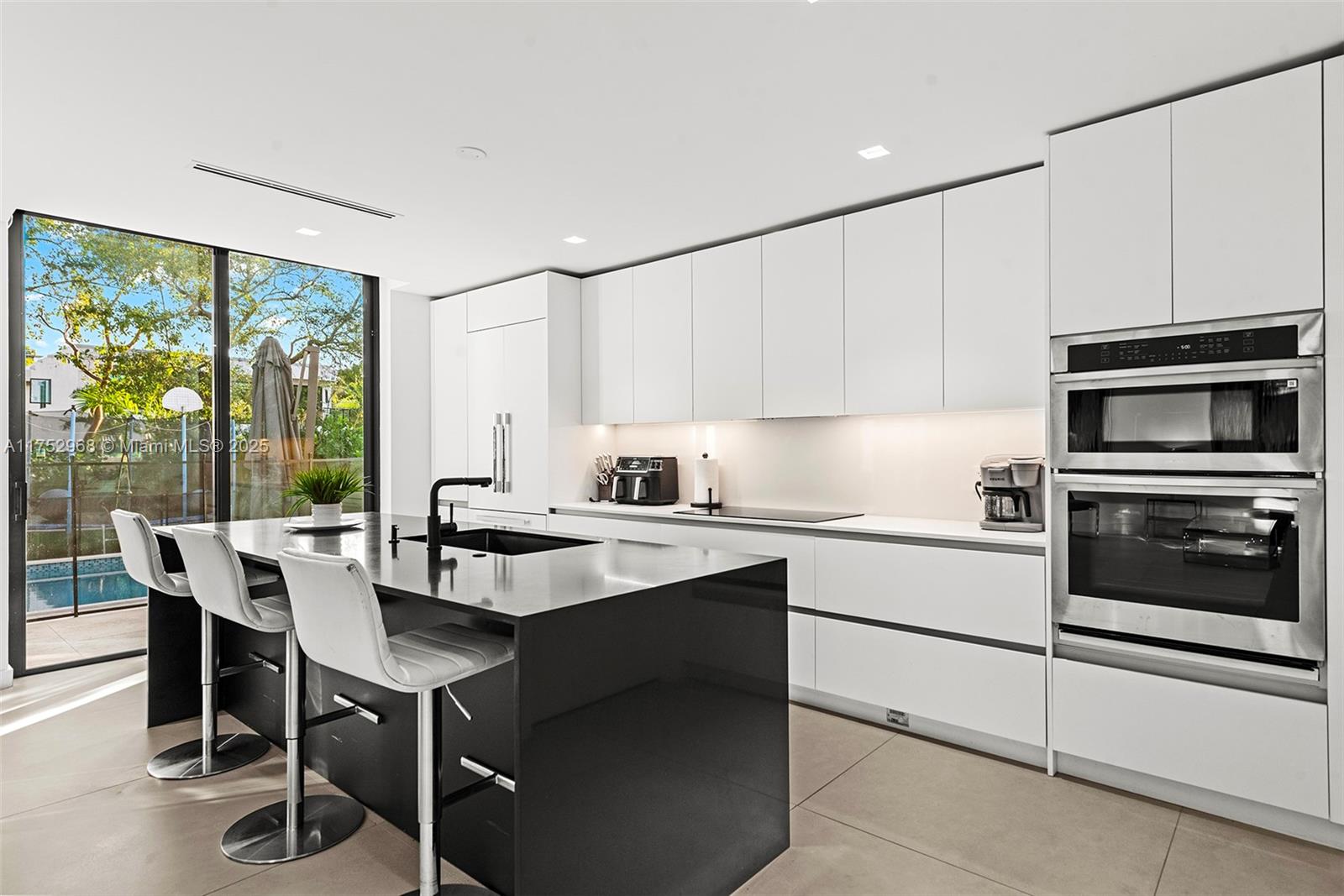 OJUS SUB - Residential Lease