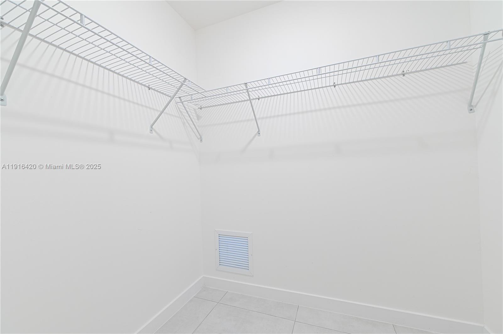 FAIRMONT PARK - Residential Lease