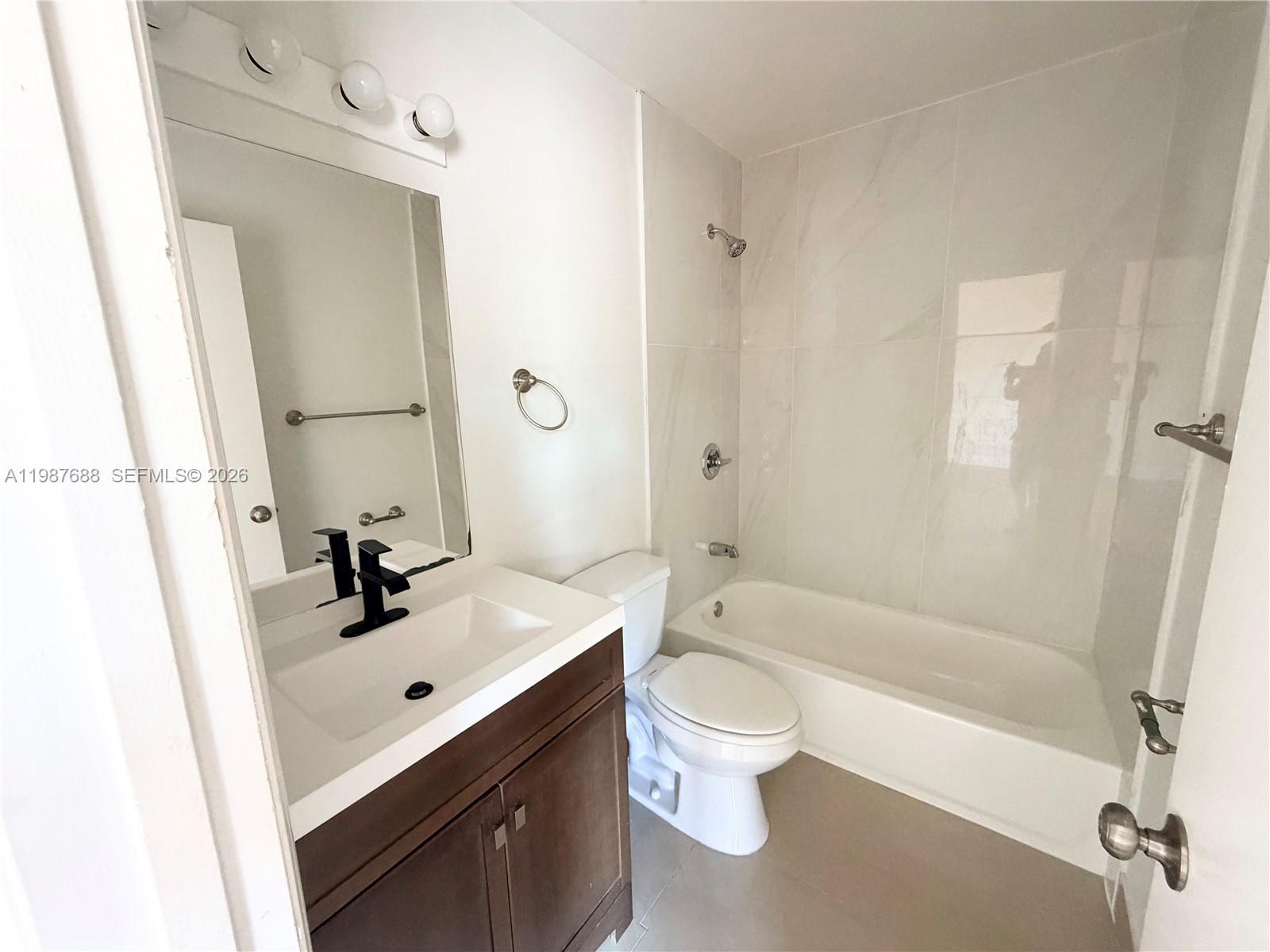 PASEO REAL CONDO - Residential Lease