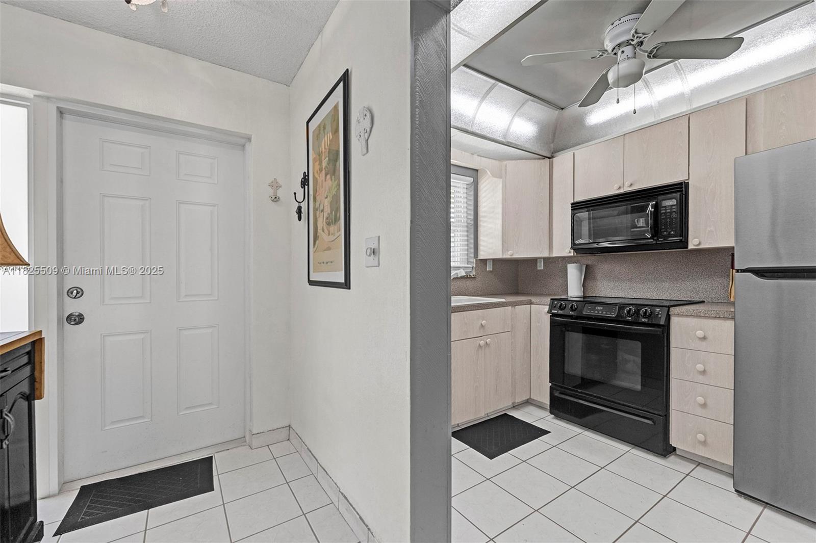 HILLSBORO WINDSOR CONDO - Residential