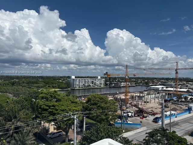 HILLSBORO WINDSOR CONDO - Residential