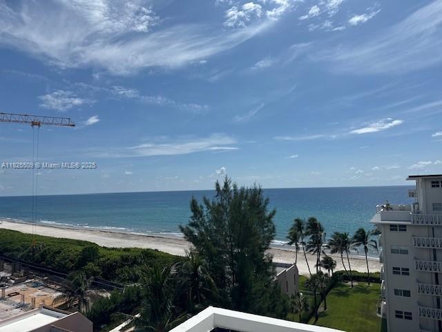 HILLSBORO WINDSOR CONDO - Residential