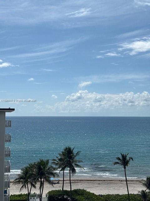 HILLSBORO WINDSOR CONDO - Residential