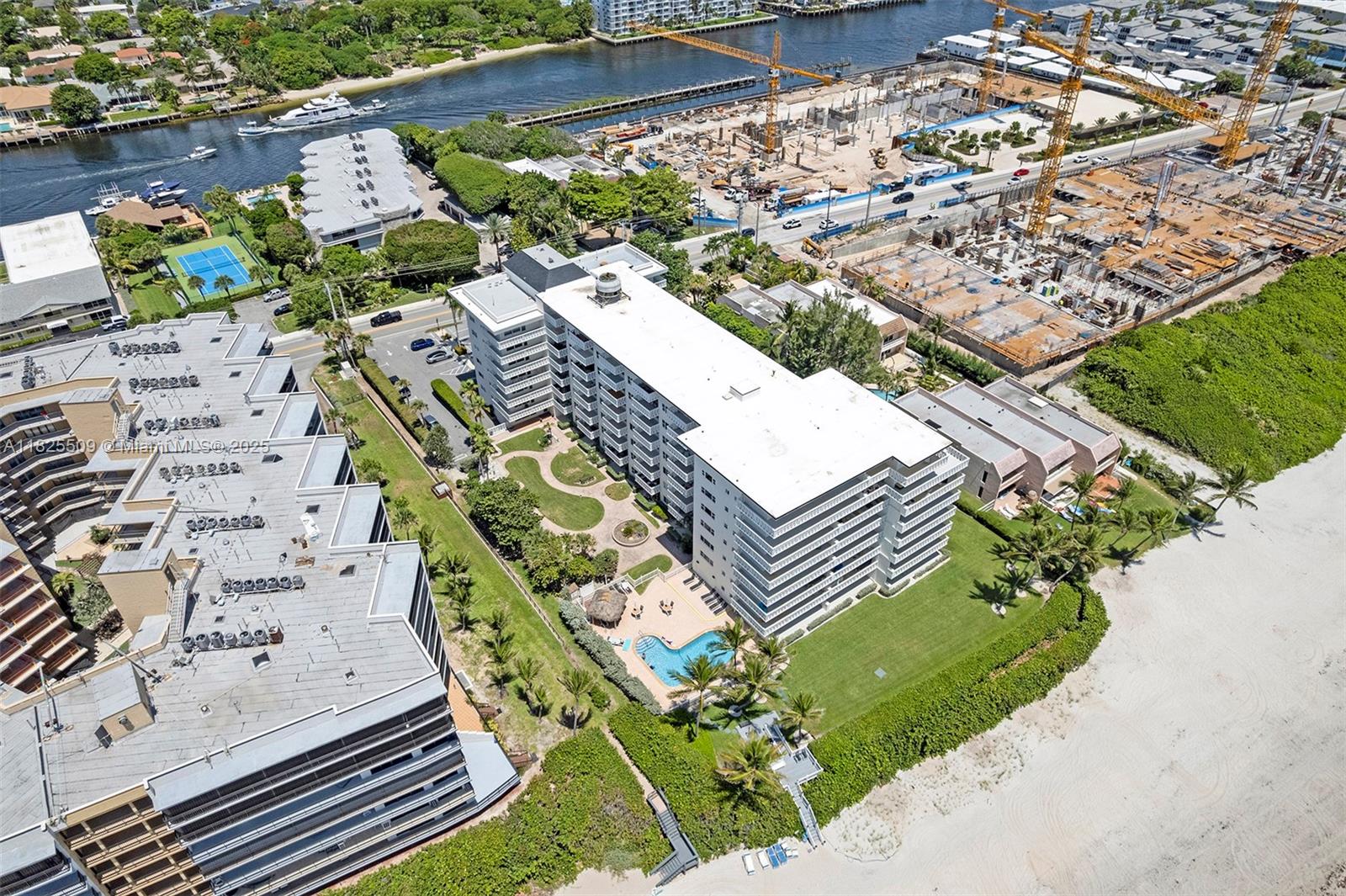 HILLSBORO WINDSOR CONDO - Residential