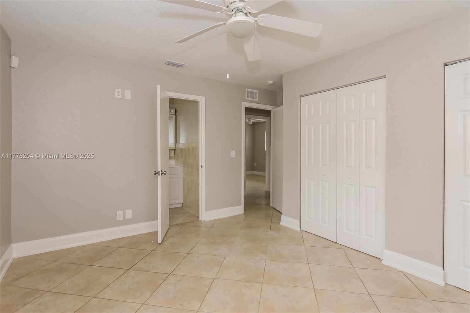 COUNTRY CLUB ACRES 5 - Residential Lease