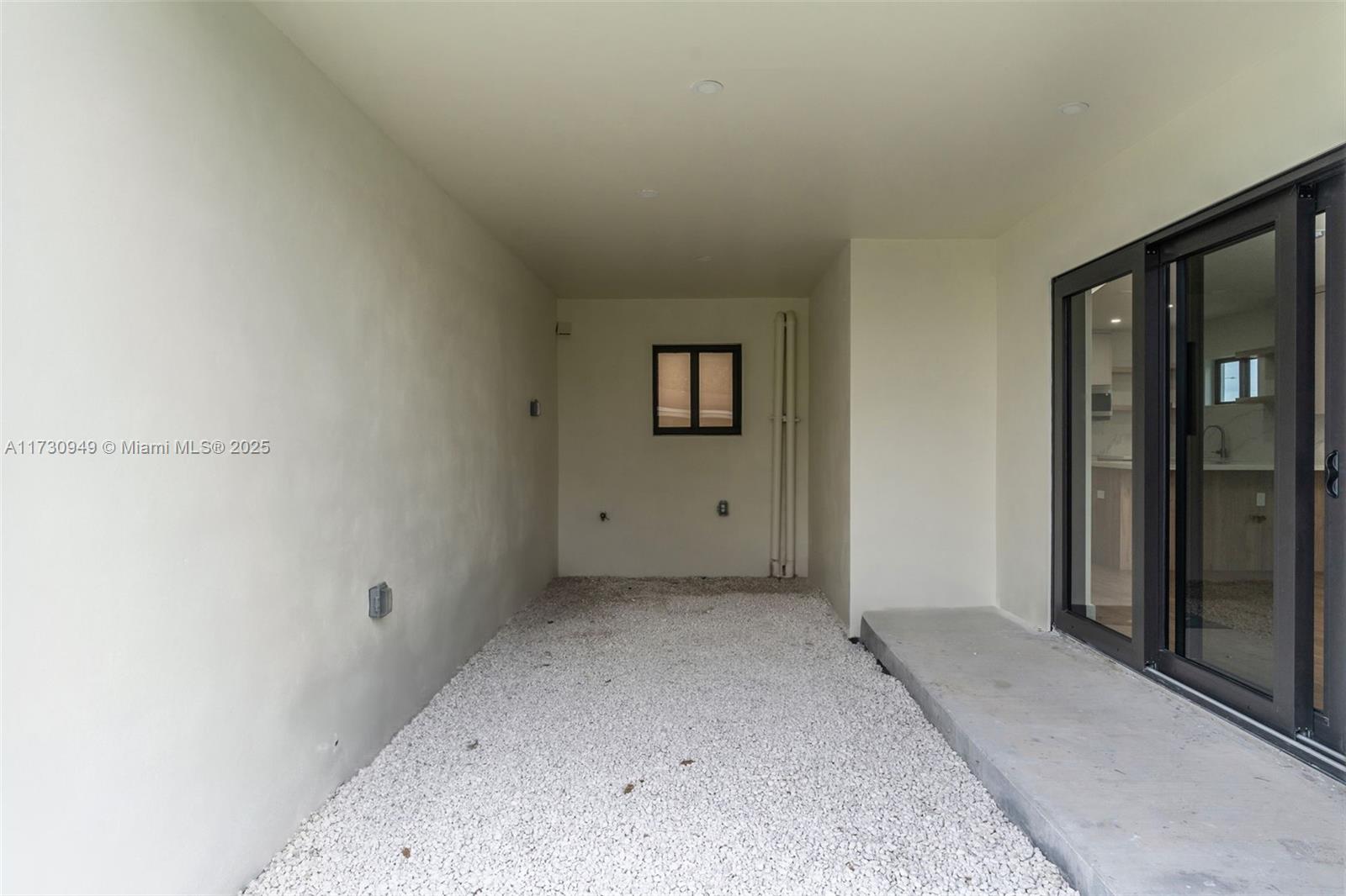 CENTRAL HEIGHTS - Residential Income