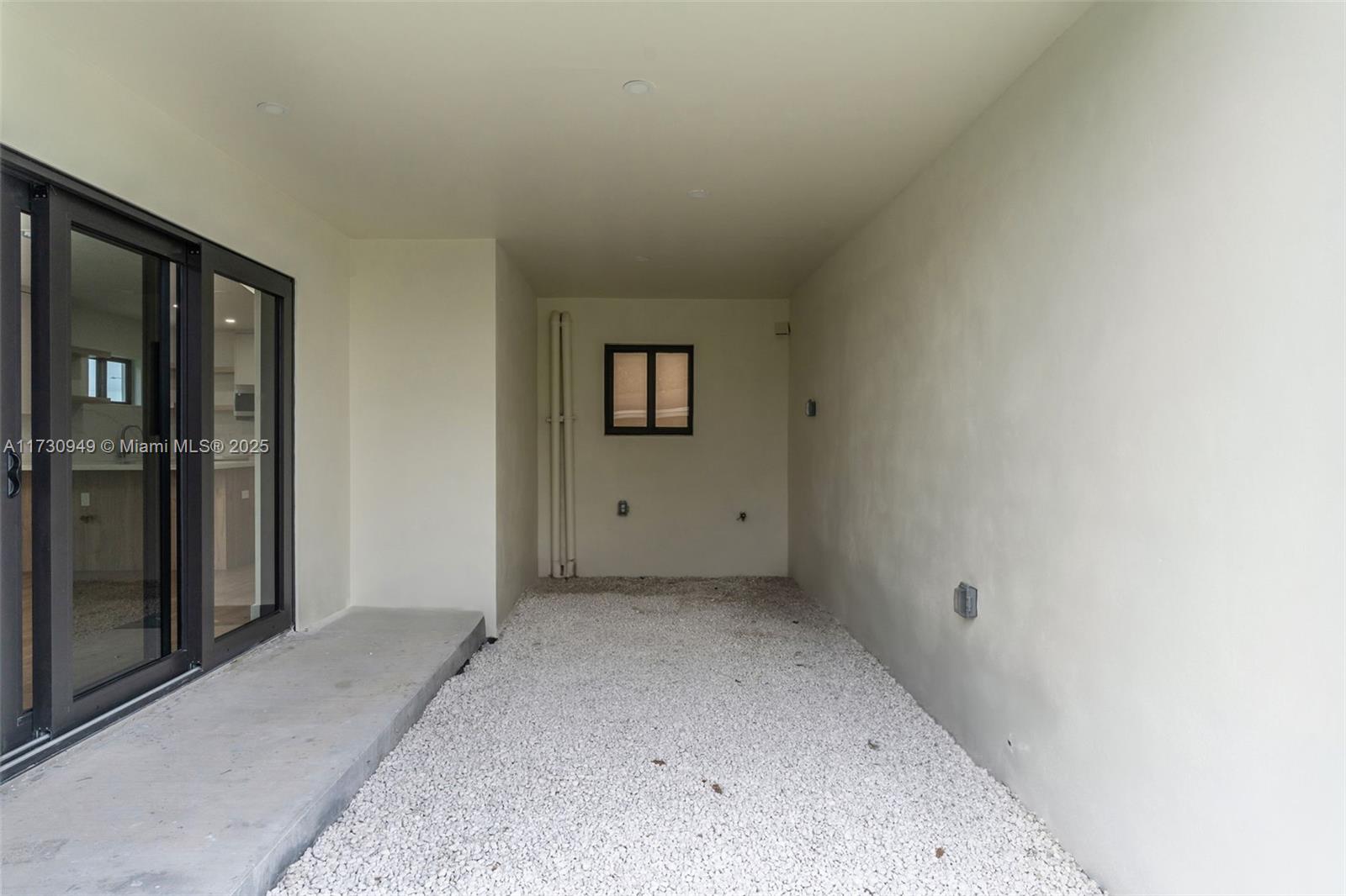 CENTRAL HEIGHTS - Residential Income