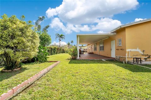 Tiny photo for 6895 SW 16th St, Miami, FL 33155 (MLS # A12001965)