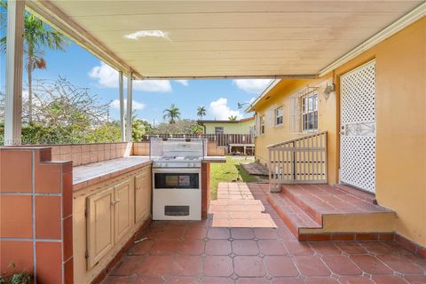 Tiny photo for 6895 SW 16th St, Miami, FL 33155 (MLS # A12001965)