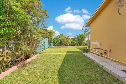 Tiny photo for 6895 SW 16th St, Miami, FL 33155 (MLS # A12001965)