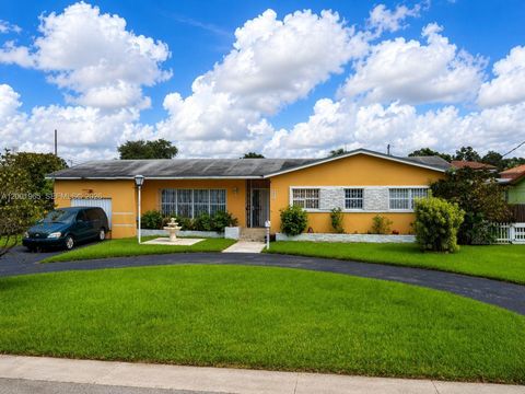 Tiny photo for 6895 SW 16th St, Miami, FL 33155 (MLS # A12001965)