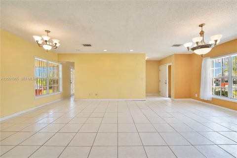 Tiny photo for 6895 SW 16th St, Miami, FL 33155 (MLS # A12001965)