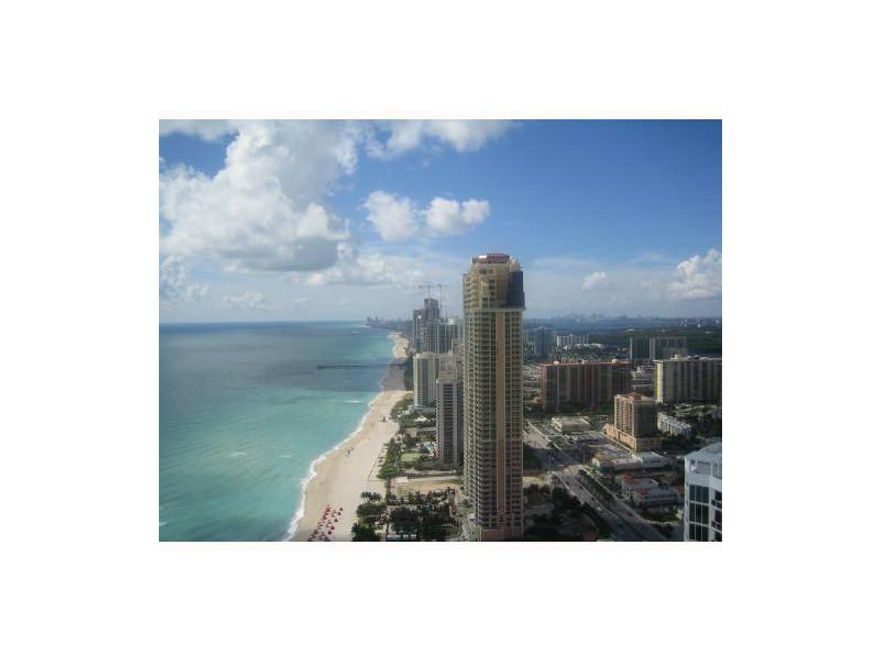 LUXURIOUS FULLY FURNISHED PENTHOUSE WITH HIGH CEILINGS IN TRUMP PALACE. EXPANSIVE & UNOBSTRUCTED DIRECT OCEAN, INTRACOASTAL & CITY VIEWS. EUROPEAN FULLY EQUIPPED KITCHEN WITH GRANITE COUNTERTOPS, STAINLESS STEEL APPLIANCES, MARBLE FLOORS THROUGHOUT,  CUST OM CLOSETS, WINDOW TREATMENTS, JACUZZI. EXCLUSIVE OCEANFRONT PROPERTY WITH FOUR POOLS, SPA, FITNESS CENTER, BUSINESS CENTER,  BEACH, ROOM SERVICE, CONCIERGE, 24HR VALET & MORE.CALL LISTING AGENT. AVAILABLE 05/15/2014 FOR A MINIMUM STAY OF SIX MONTHS