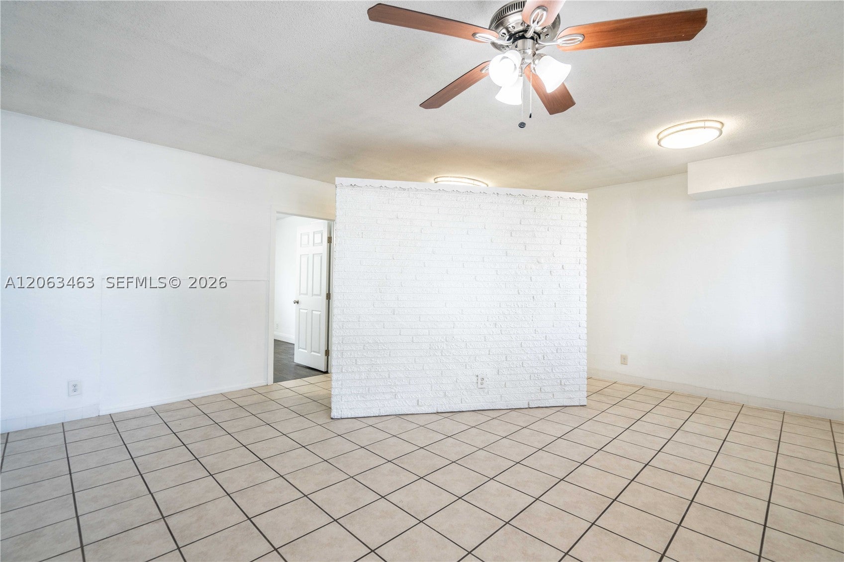 3049 NW 9th Ave 4