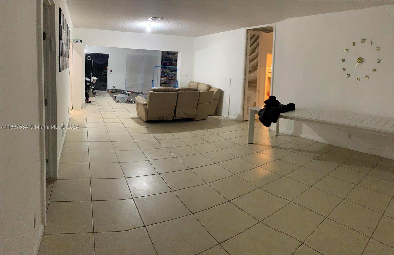 WINDWARD HEIGHTS NO 2 - Residential