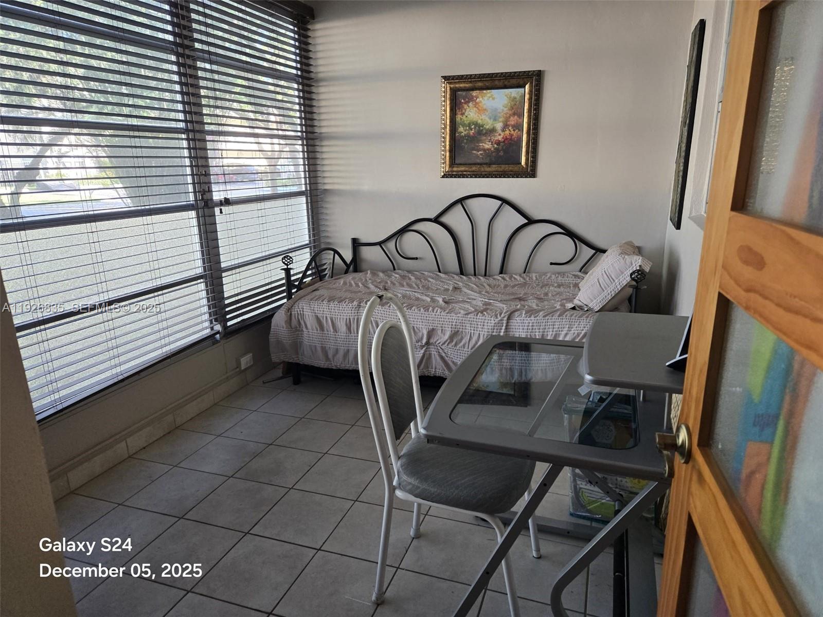 QUINSANA GARDENS CONDO - Residential Lease