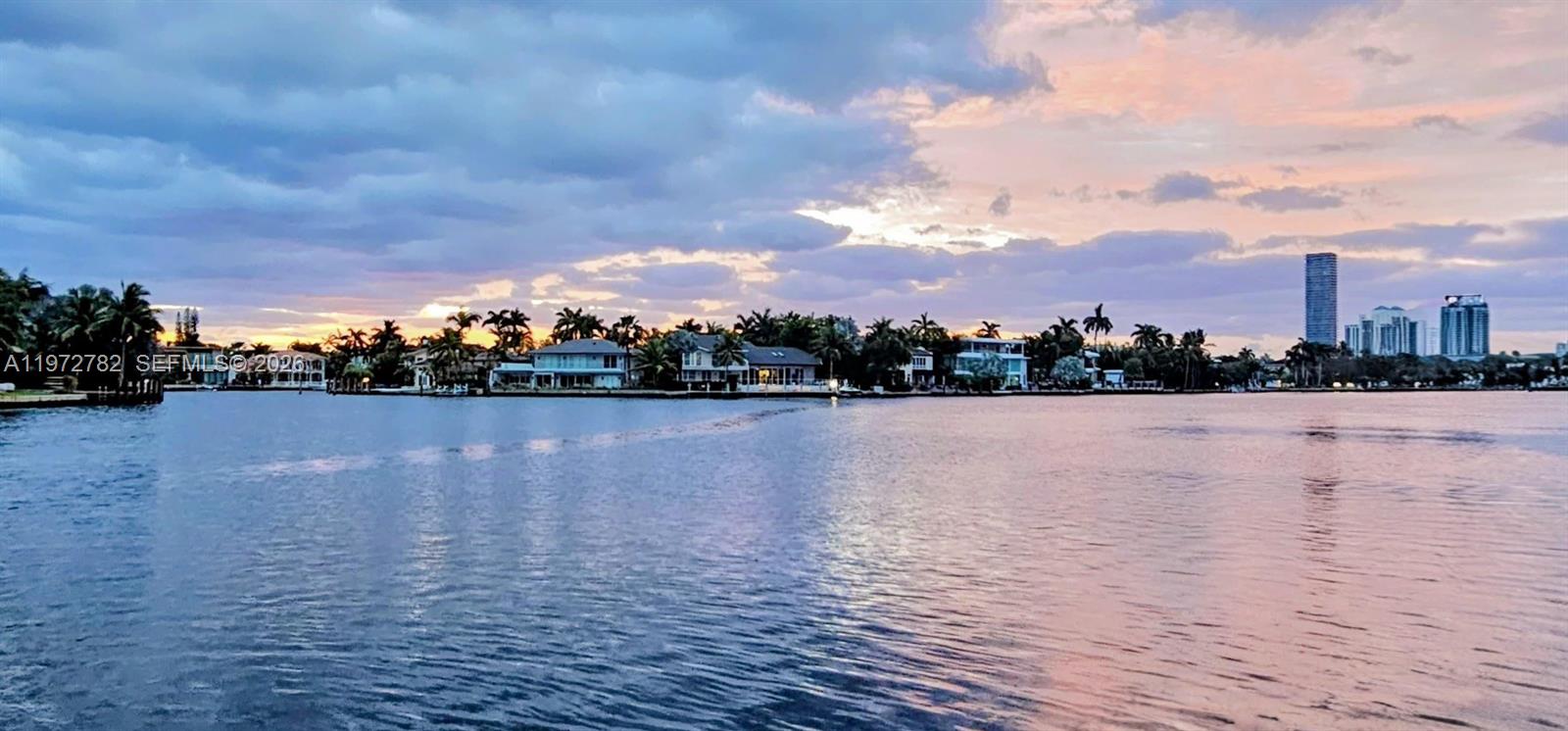 ISLAND WAY - Residential