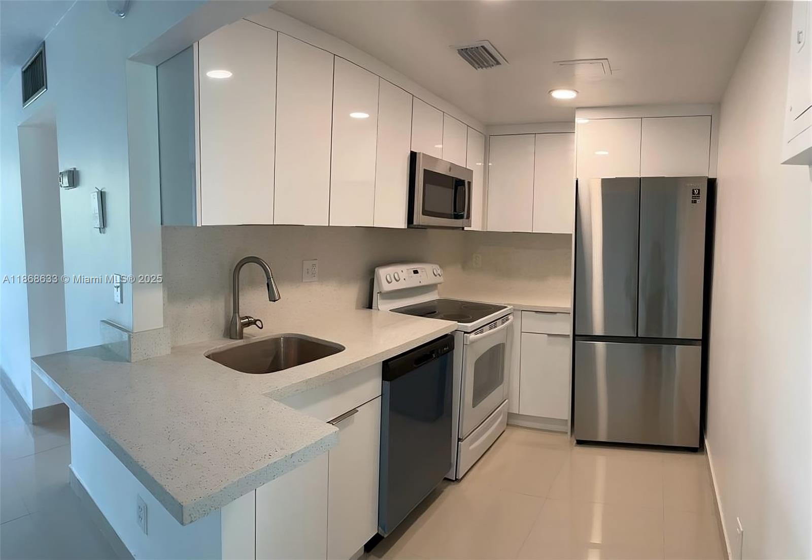 Large 2-bedroom, 2-bathroom residence features oversized bedrooms with a walk-in closet, beautifully remodeled kitchen and bathrooms, and plenty of natural light. Access to tennis courts, Swimming pool, and 24-hour security. Conveniently located near 836 and the Florida Turnpike for easy commuting.