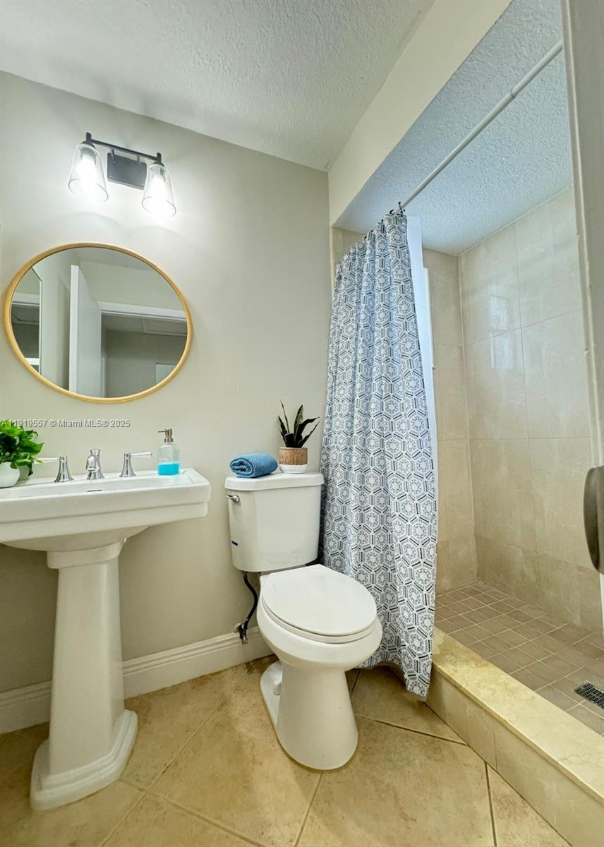 DEERWOOD PART IV - Residential Lease