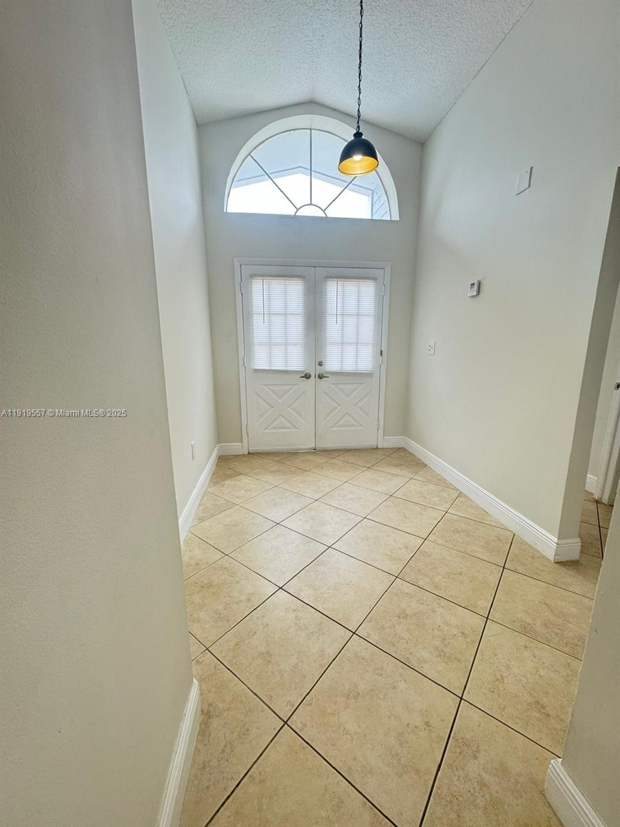 DEERWOOD PART IV - Residential Lease