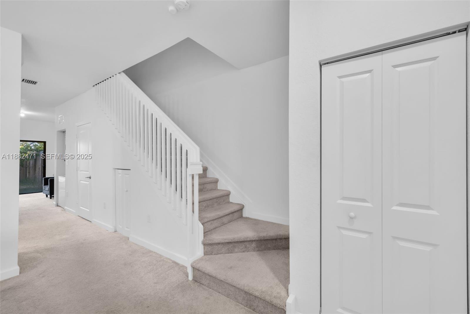 SIERRA RESERVE SOUTH - Residential