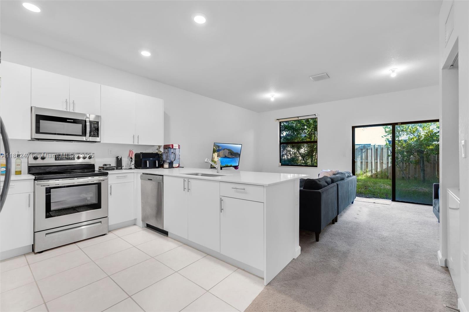 SIERRA RESERVE SOUTH - Residential