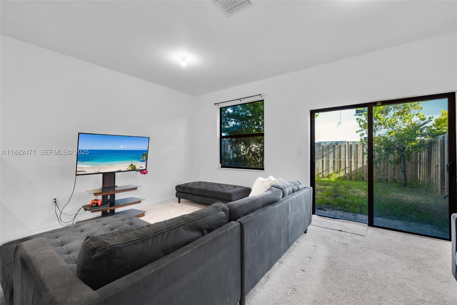 SIERRA RESERVE SOUTH - Residential