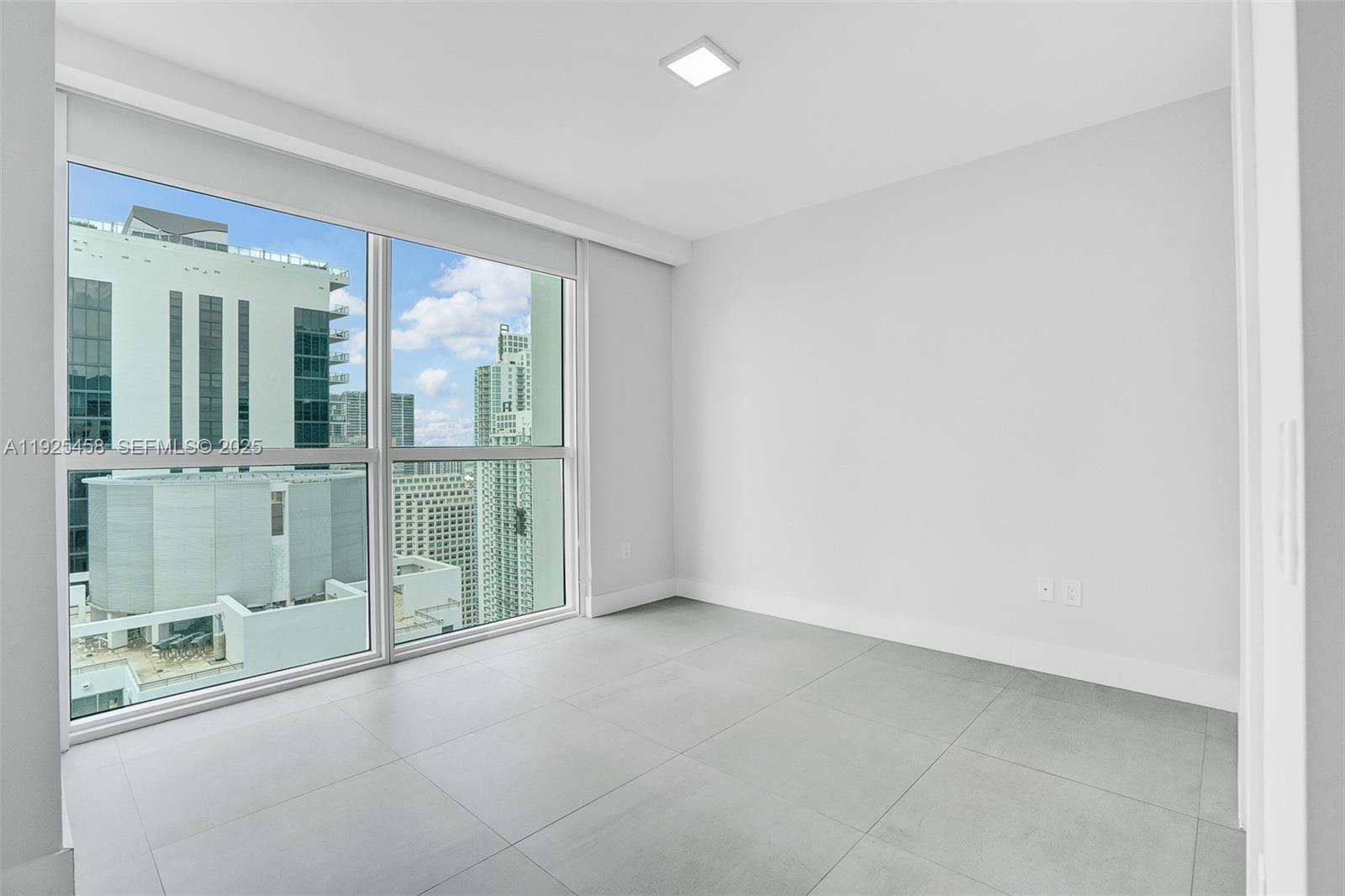 THE BOND (1080 BRICKELL) - Residential