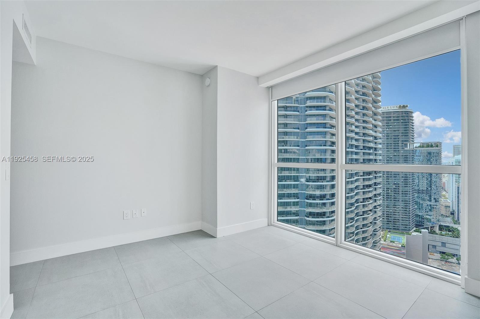 THE BOND (1080 BRICKELL) - Residential