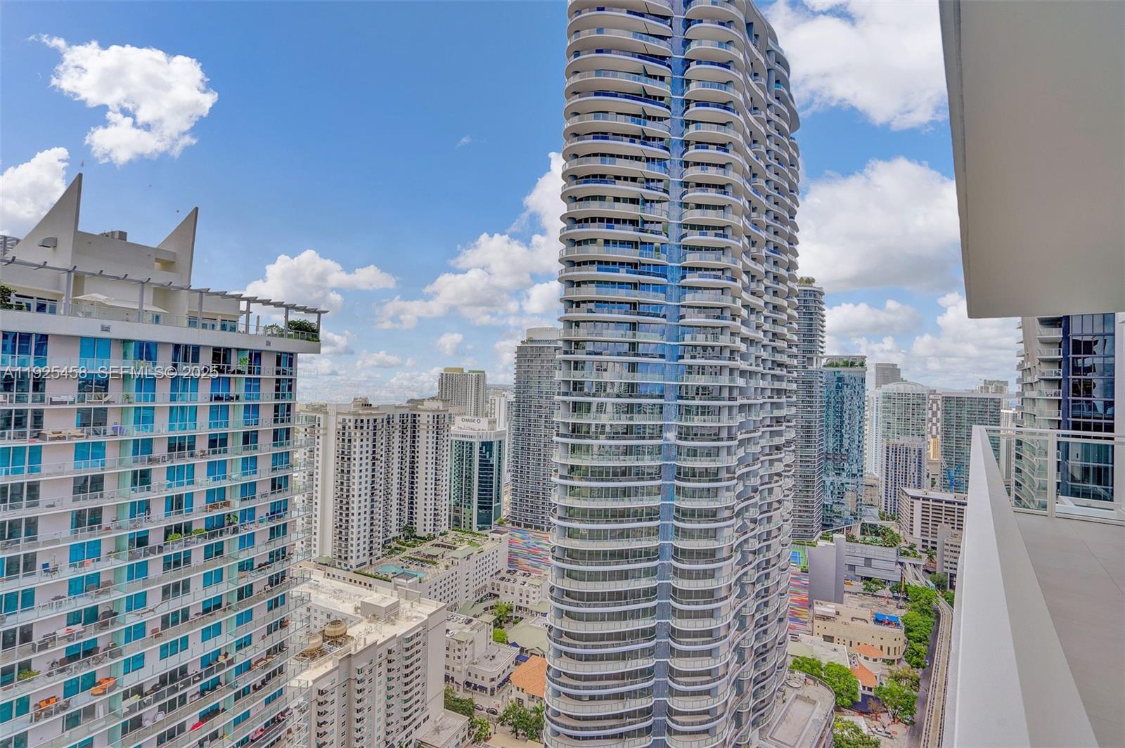 THE BOND (1080 BRICKELL) - Residential
