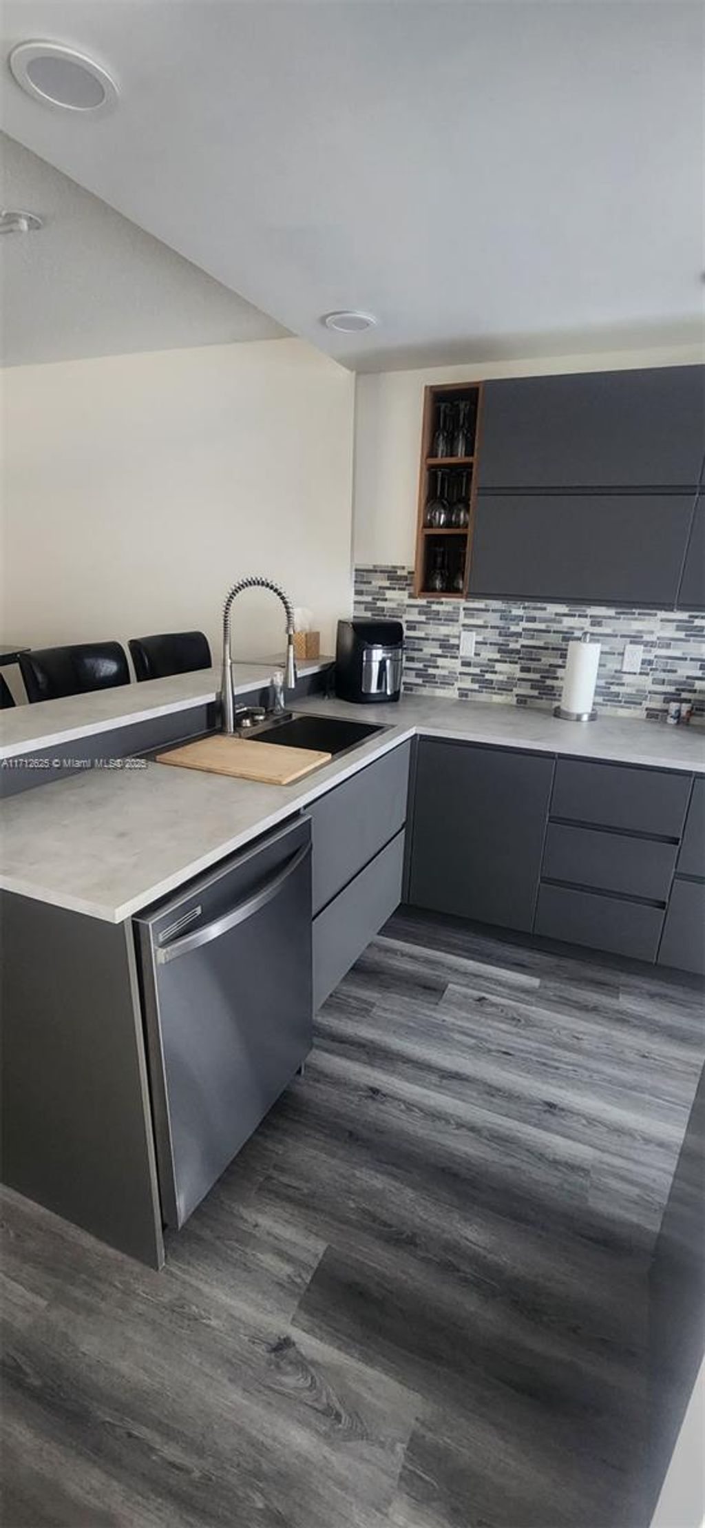 Photo of 400 SE 10th St #204, Deerfield Beach, FL 33441 (MLS # A11712625)