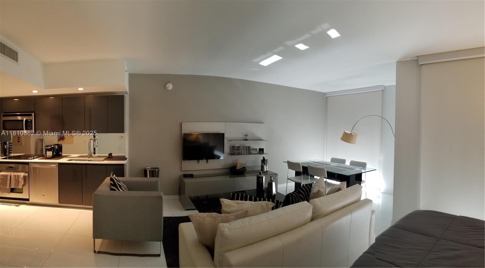 Rental Property at 31 Se 6 Street 603, Miami, Broward County, Florida - Bathrooms: 1  - $3,000 MO.