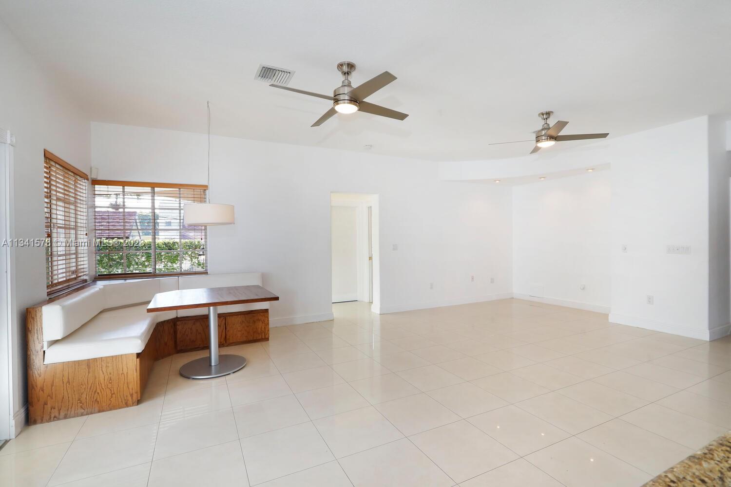 Photo 9 of 41 of 4020 SW 13 St house